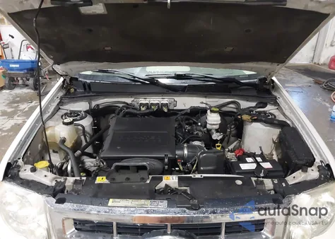 2011 Ford Escape Xlt из США, поврежденный, VIN 1FMCU9DG2BKC46841